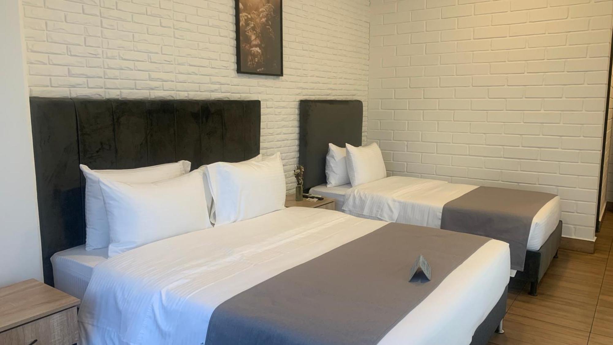 Hotel Provenza Garden Медельїн Екстер'єр фото