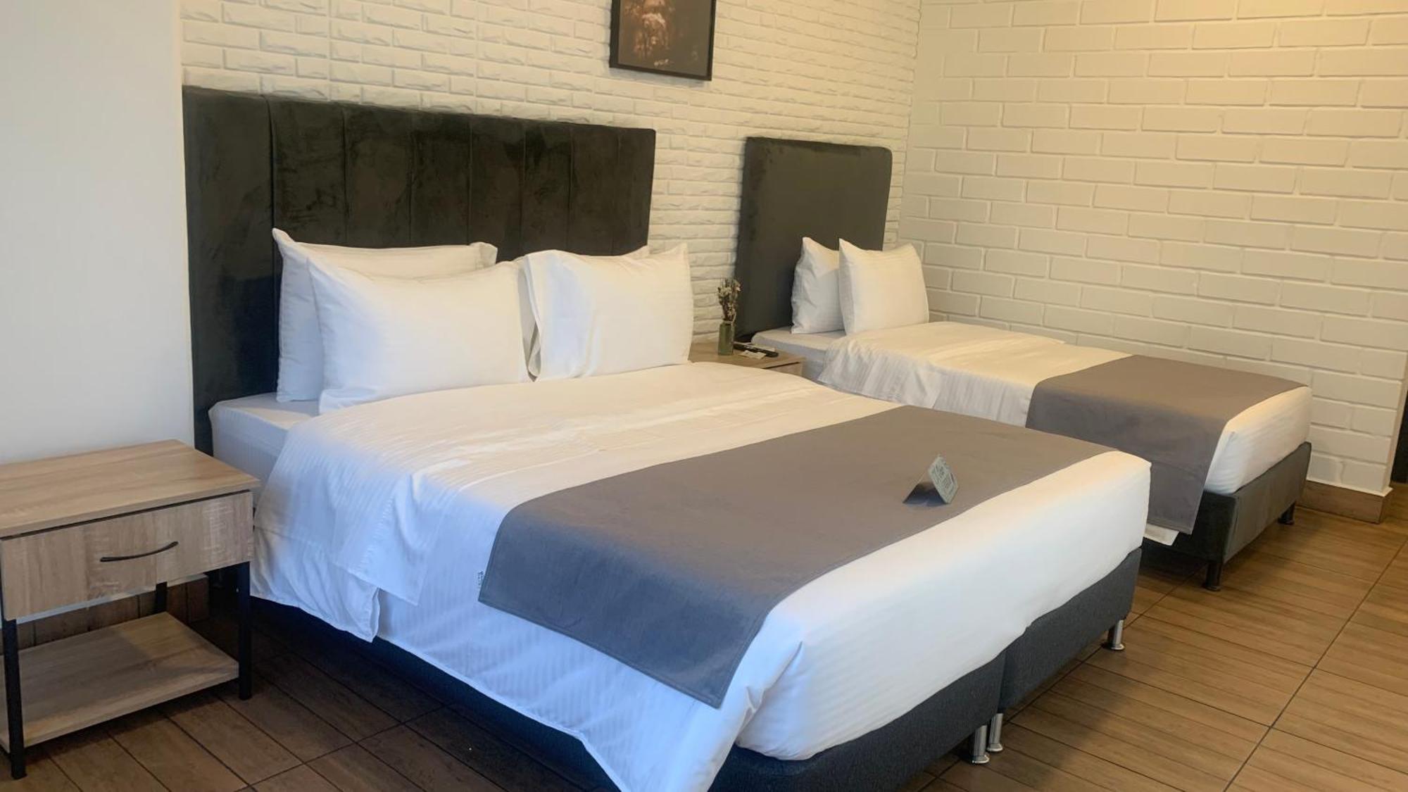 Hotel Provenza Garden Медельїн Екстер'єр фото