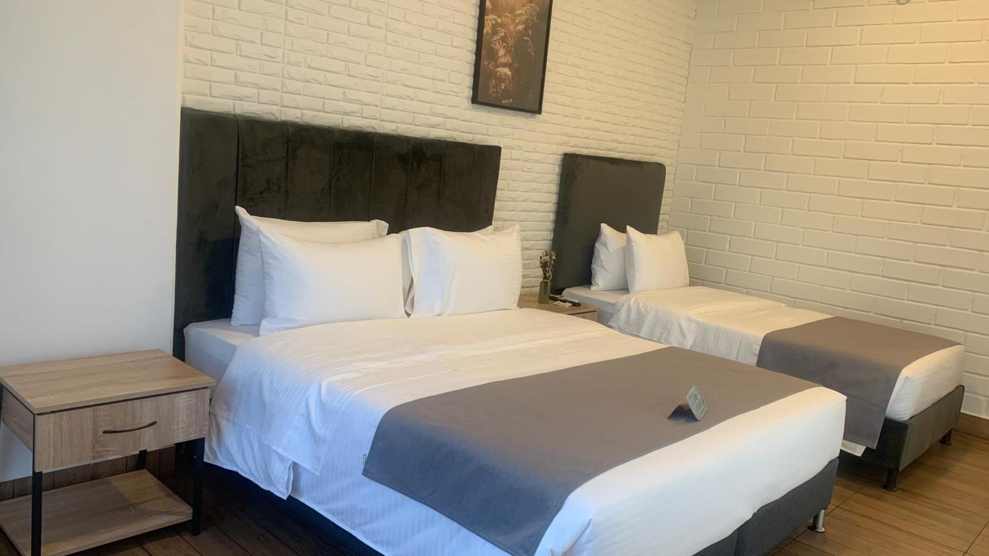 Hotel Provenza Garden Медельїн Екстер'єр фото